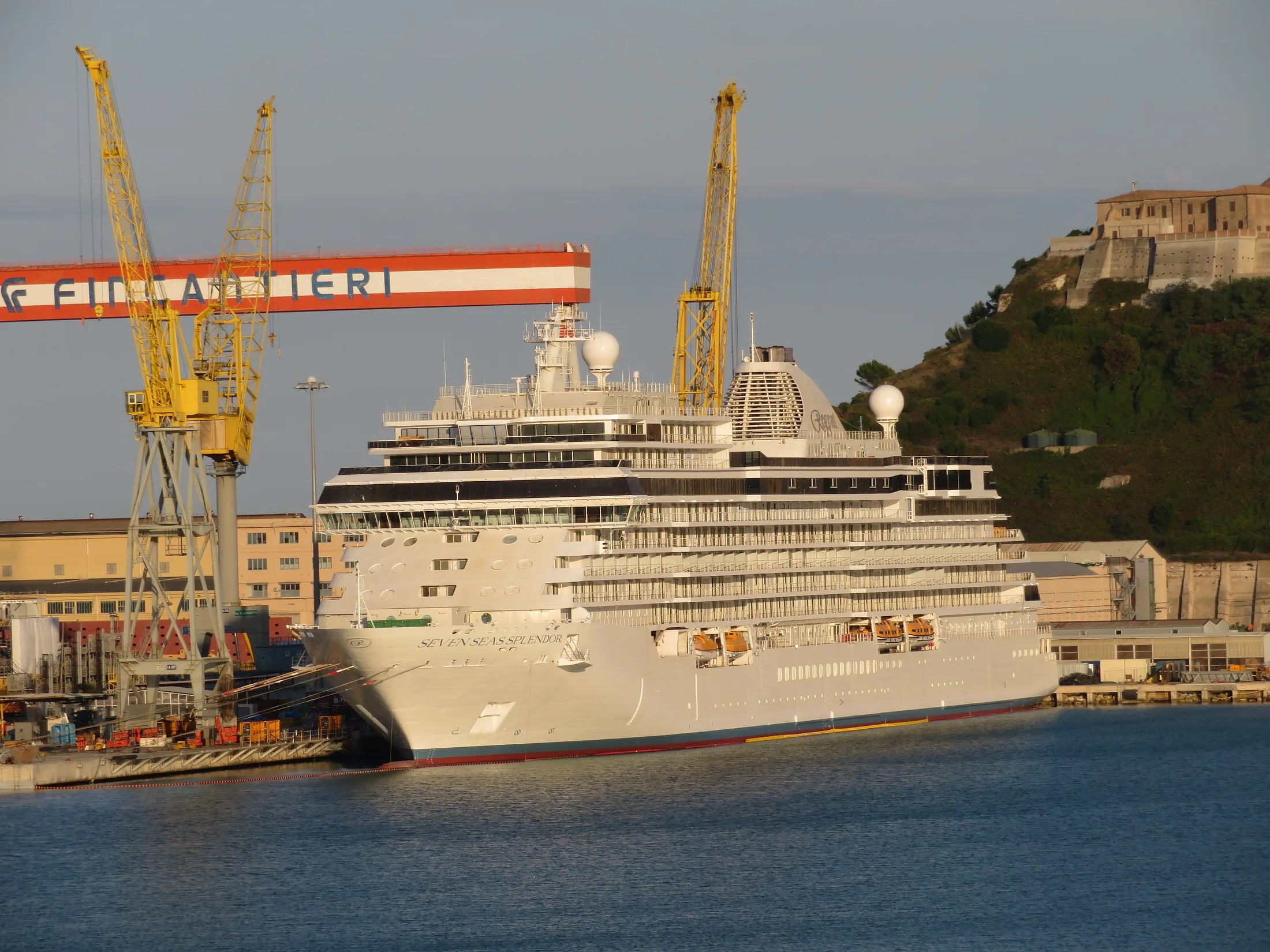 Regent Seven Seas Splendor at sea