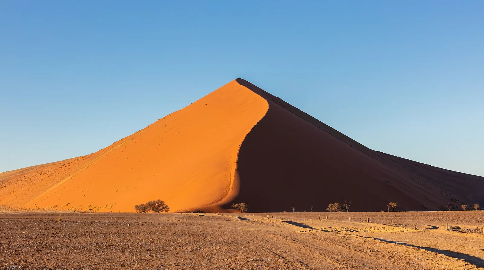 Namibia sand dunes for a tailor-made safari adventure